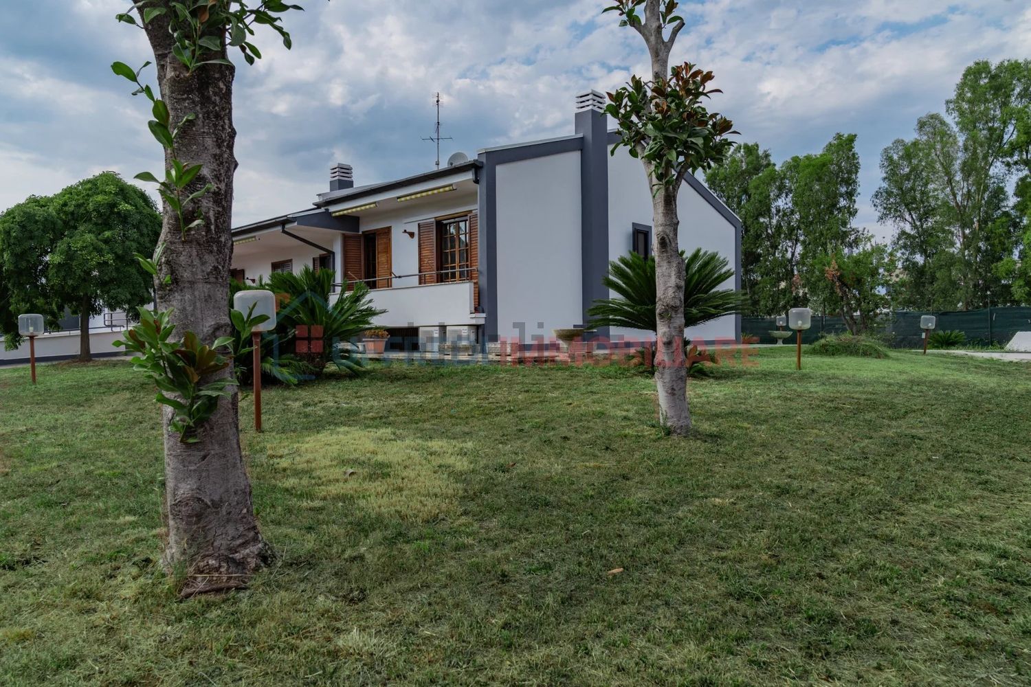 Case e ville a Carso - Podgora - Piave, Latina
