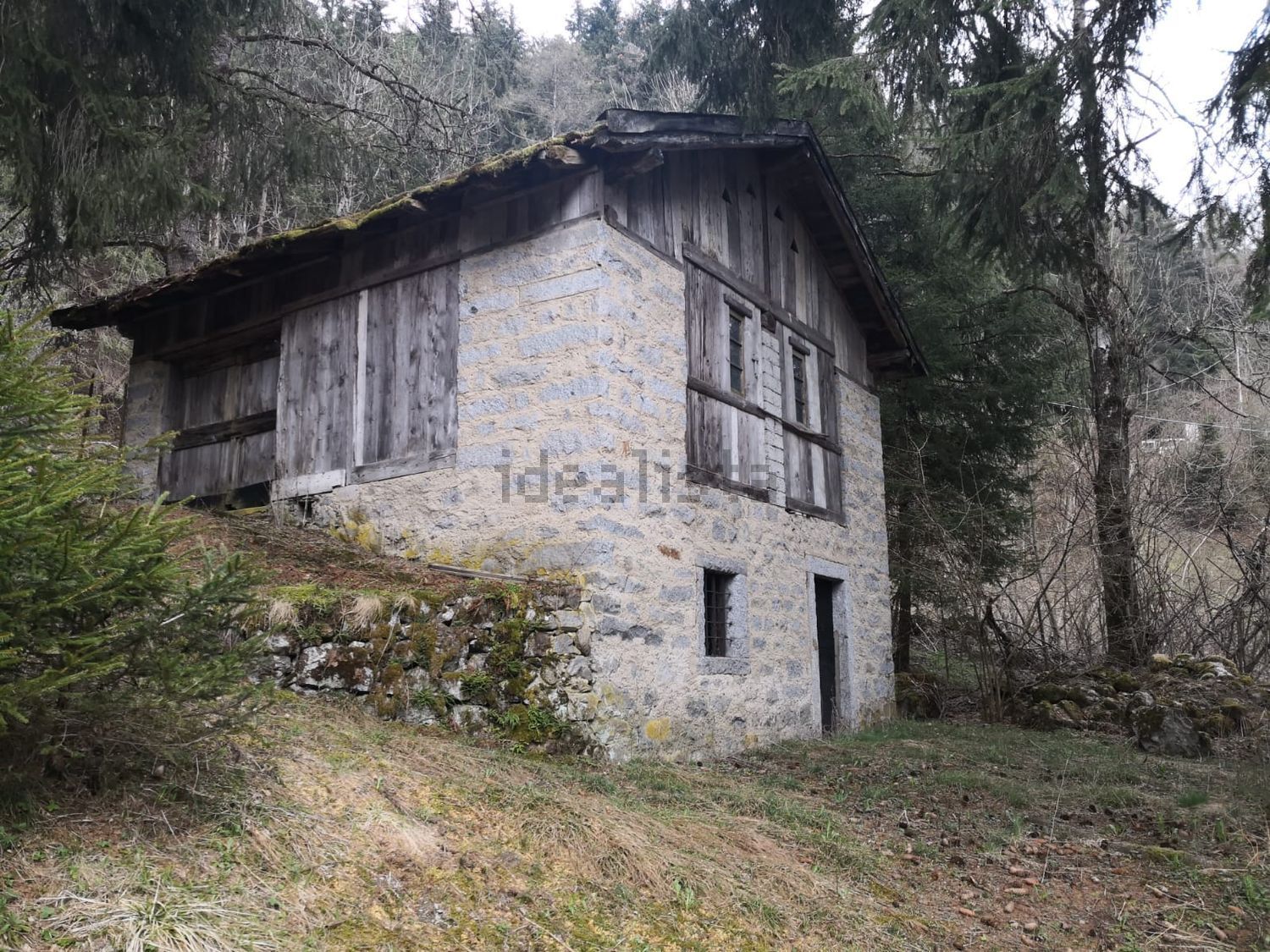 Landhäuser in Temù