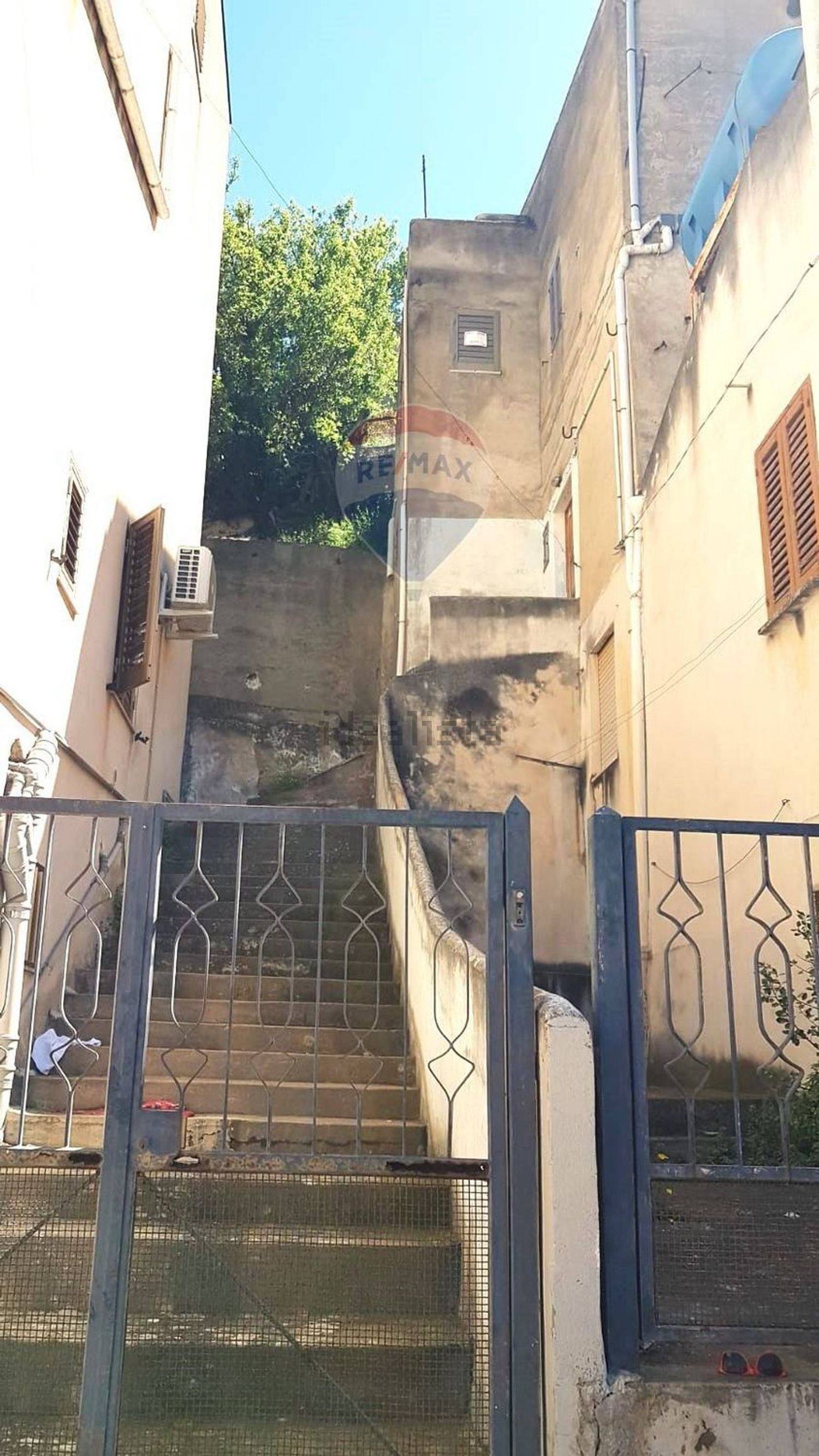 Villetta bifamiliare a Caronia