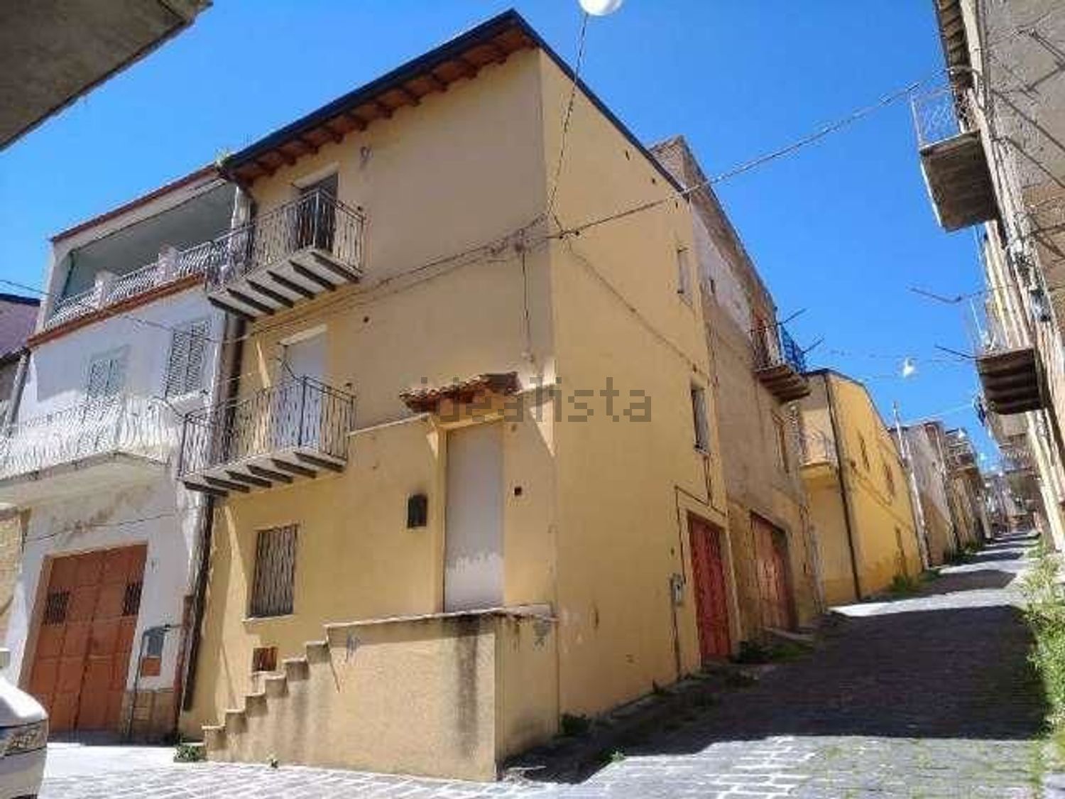 Villa a Pietraperzia