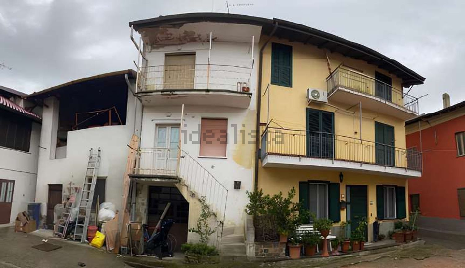 Appartamento a Lonate Ceppino