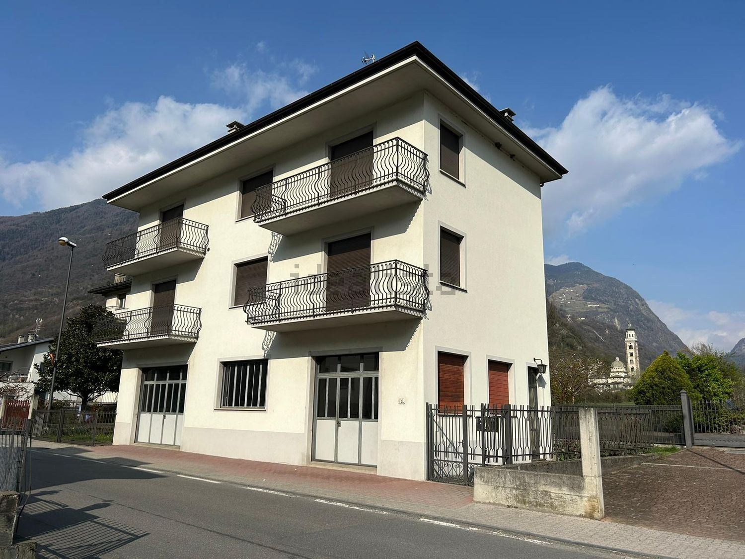 Frei stehendes Haus in Tirano