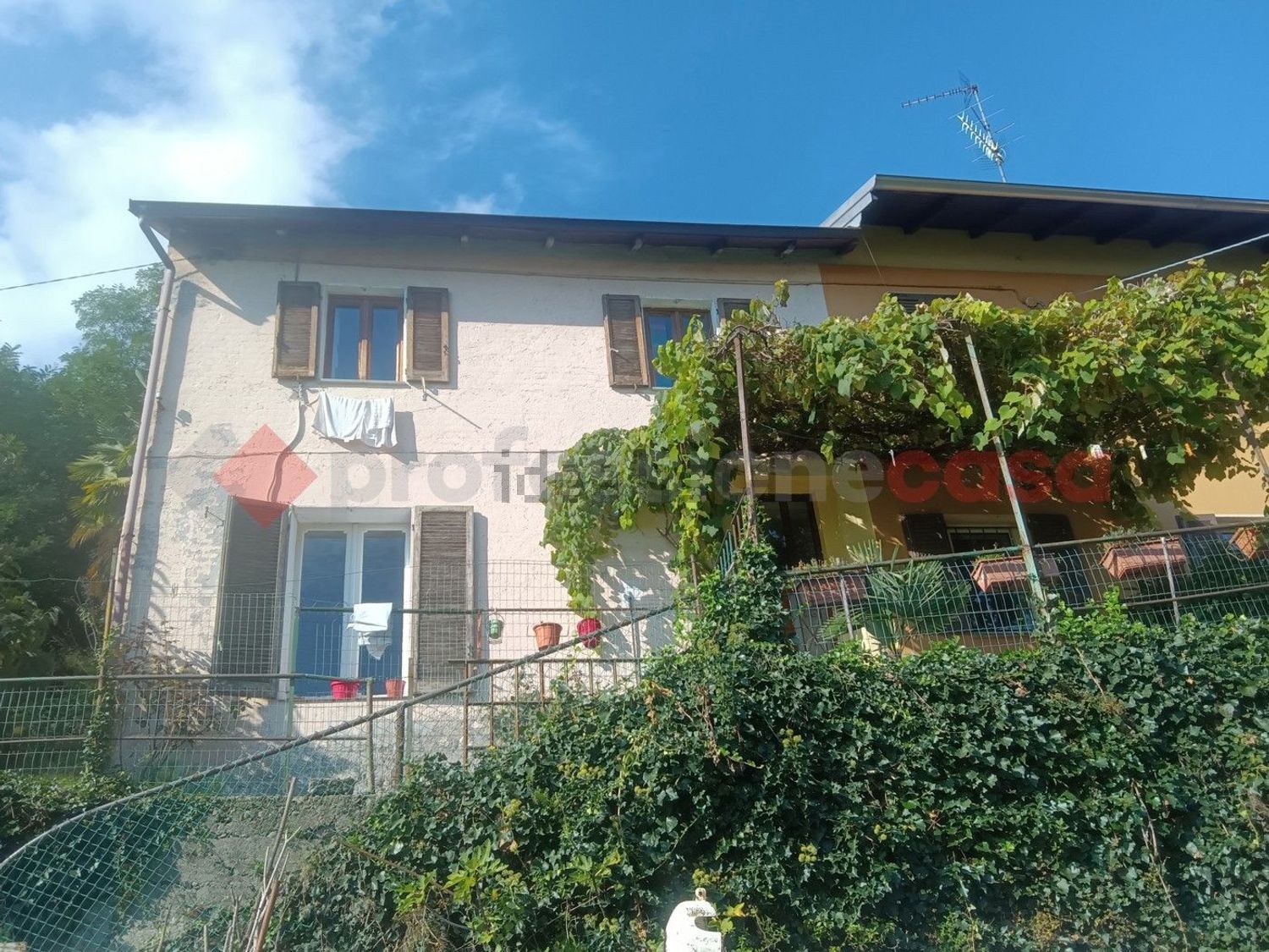 Rustici e casali a Omegna
