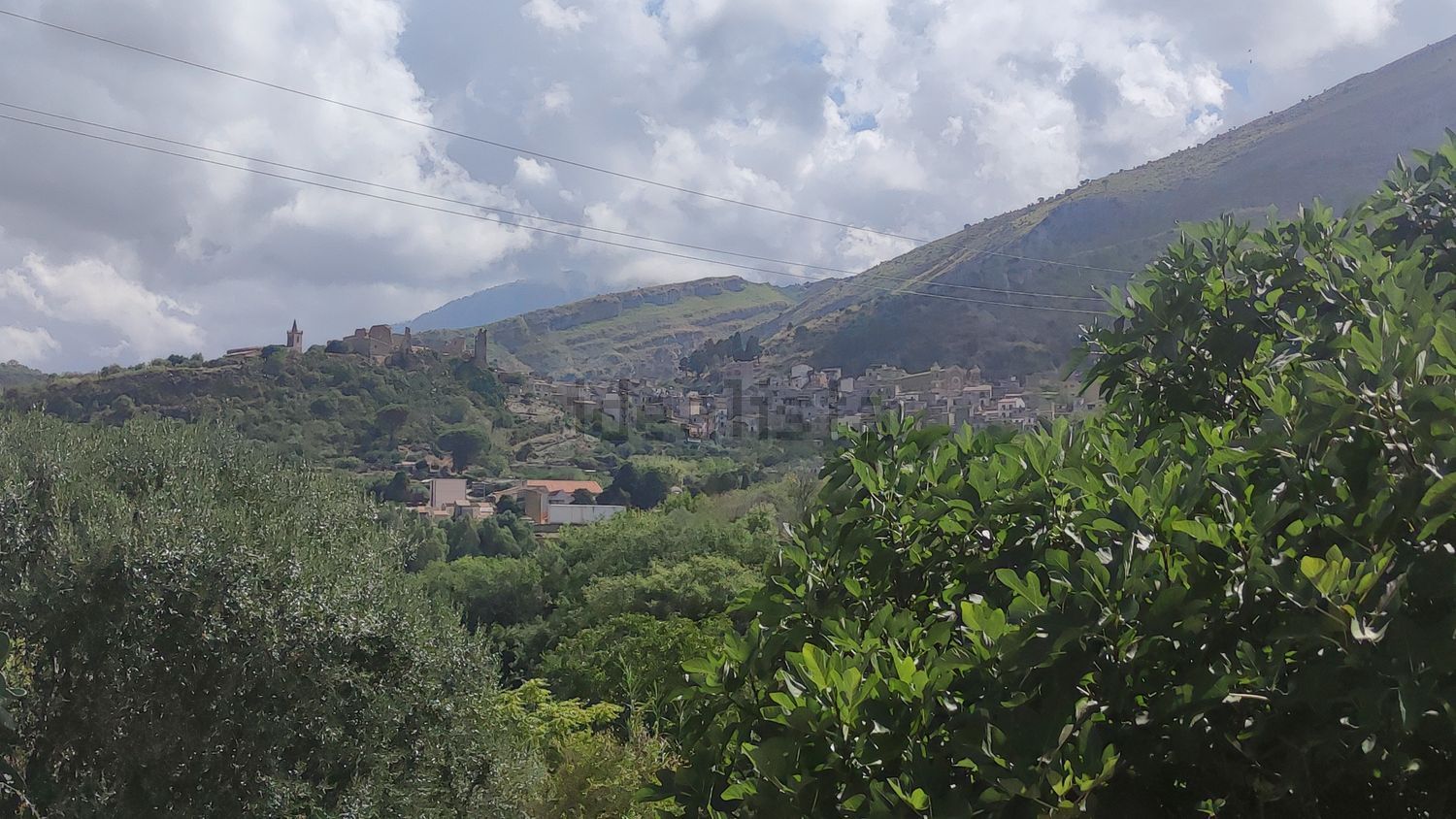 Quintas e casas rústicas em Collesano