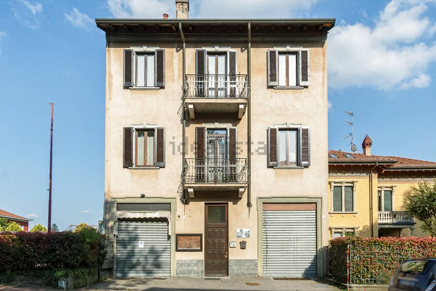 Appartamento a Gazzada Schianno