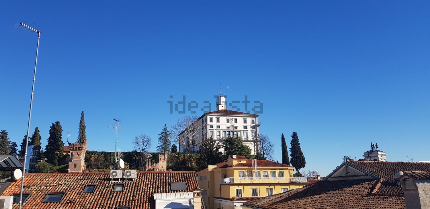 Appartamento a Centro, Udine