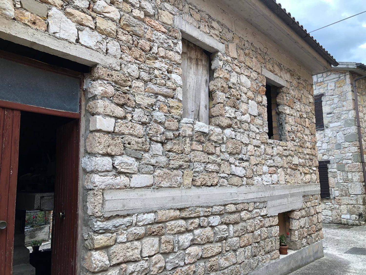 Villetta indipendente a Montemonaco