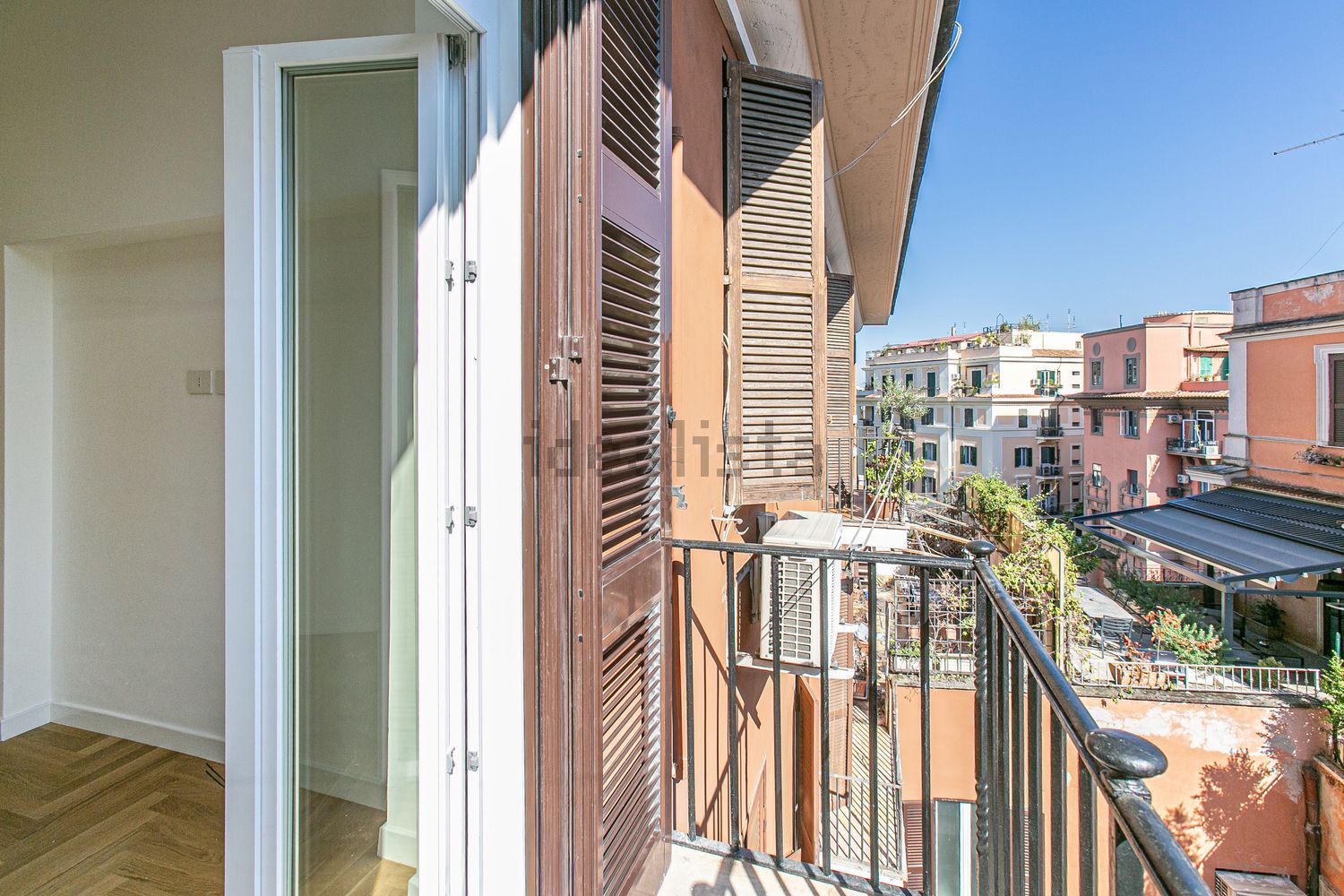 Flat in Nomentano-Tiburtino, Roma
