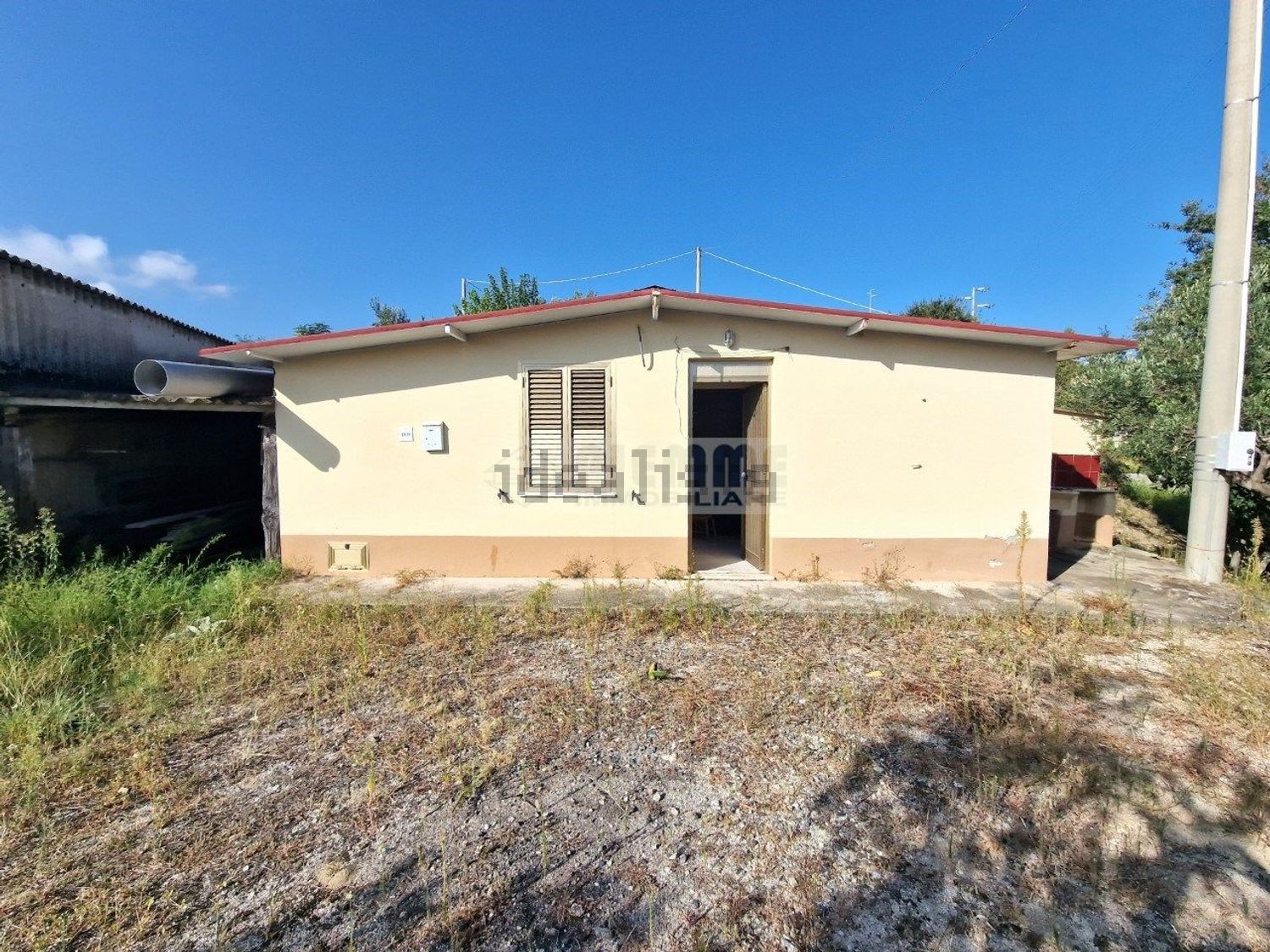 Detached house in Davoli