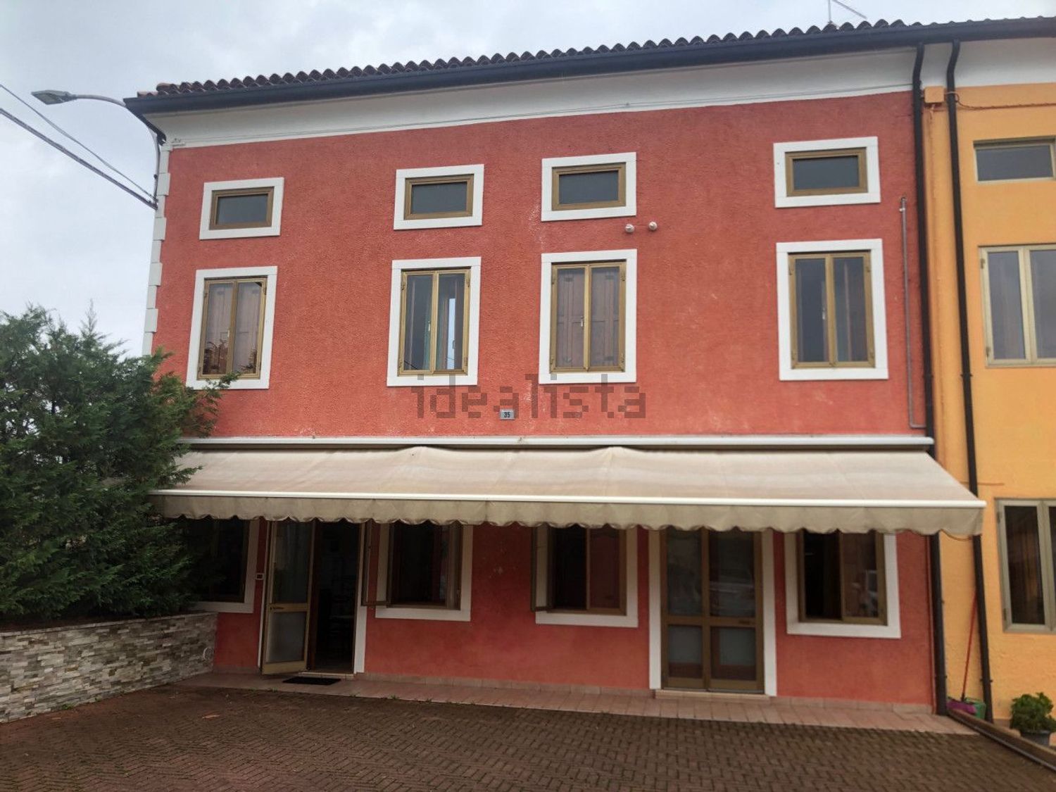 Terraced house in Brogliano
