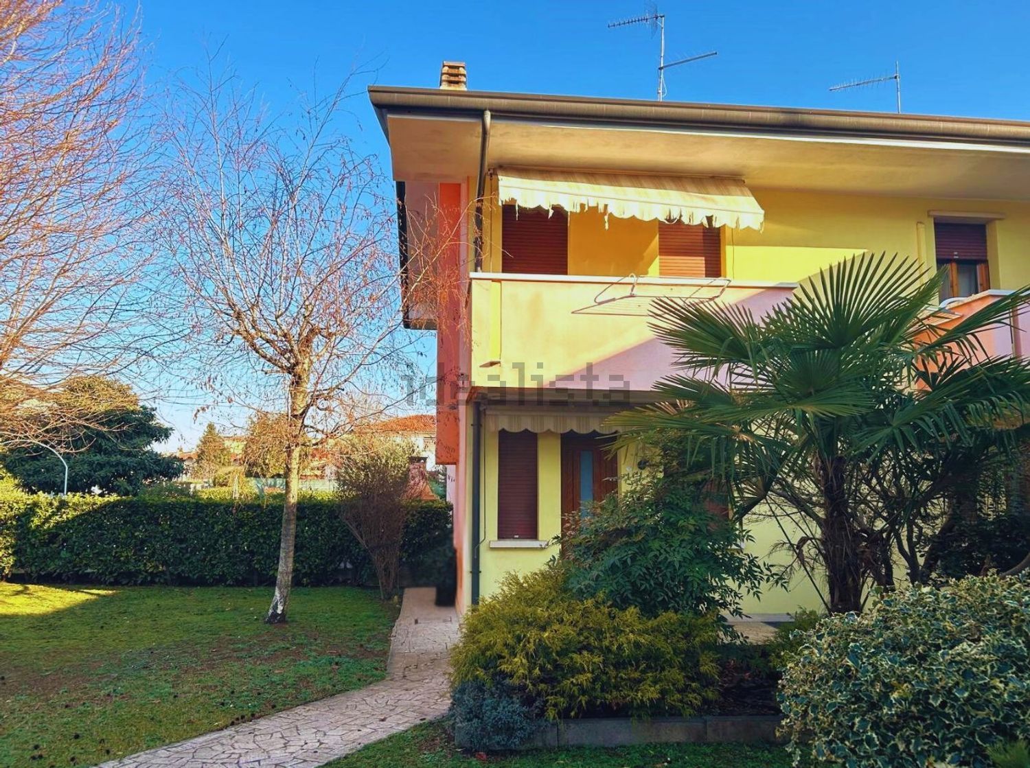 Terraced house in Zermeghedo
