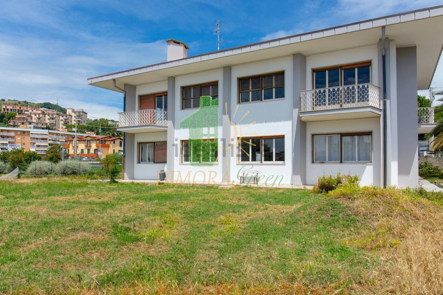 Case e ville a Riva Ligure