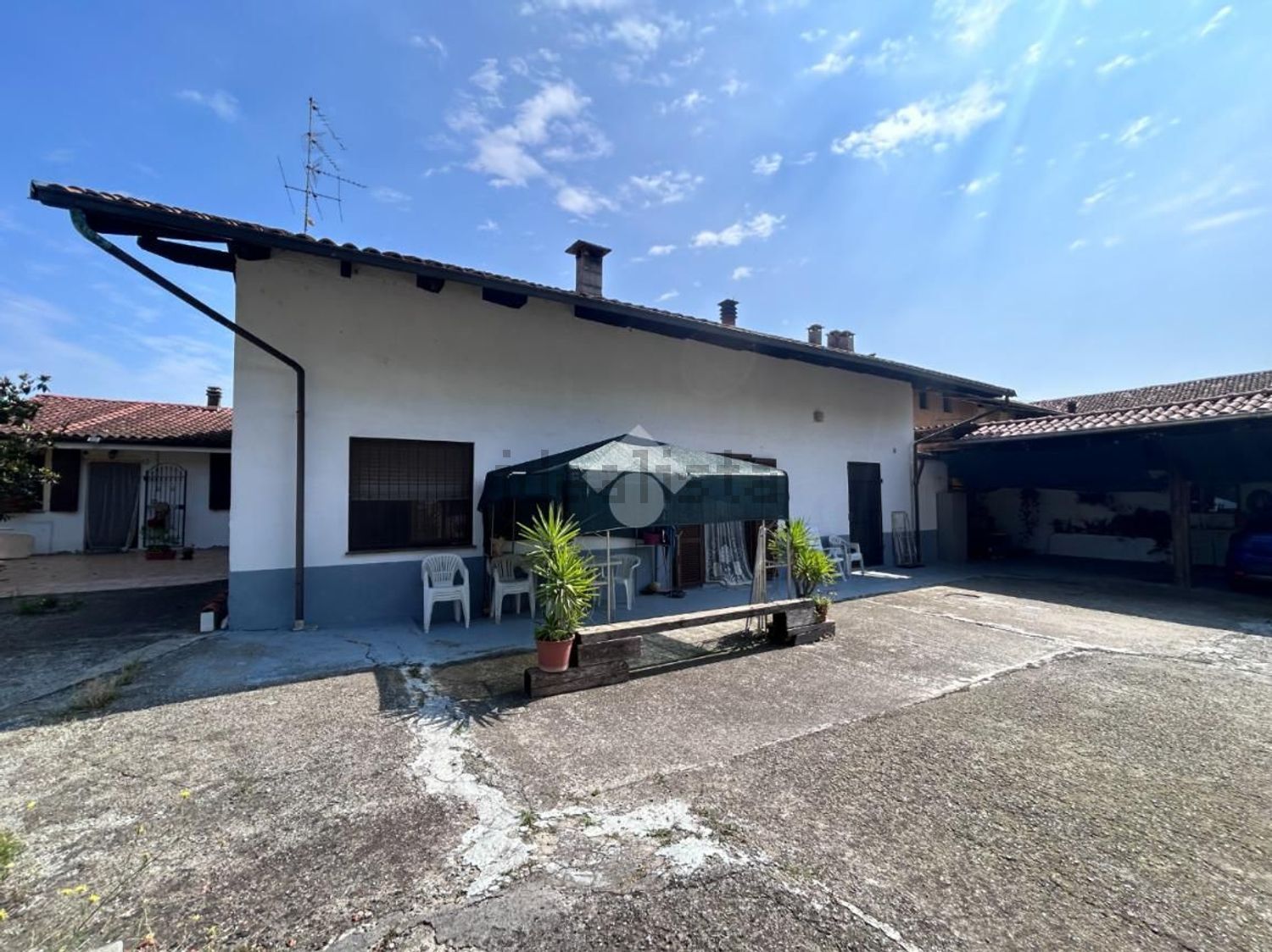 Maison jumelée à Tronzano Vercellese