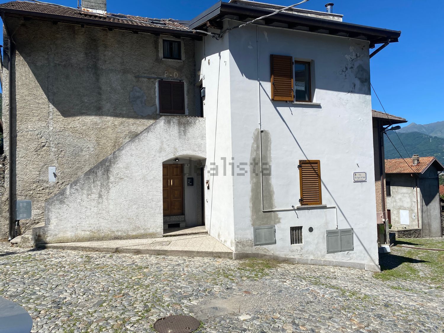 Villetta bifamiliare a Colico
