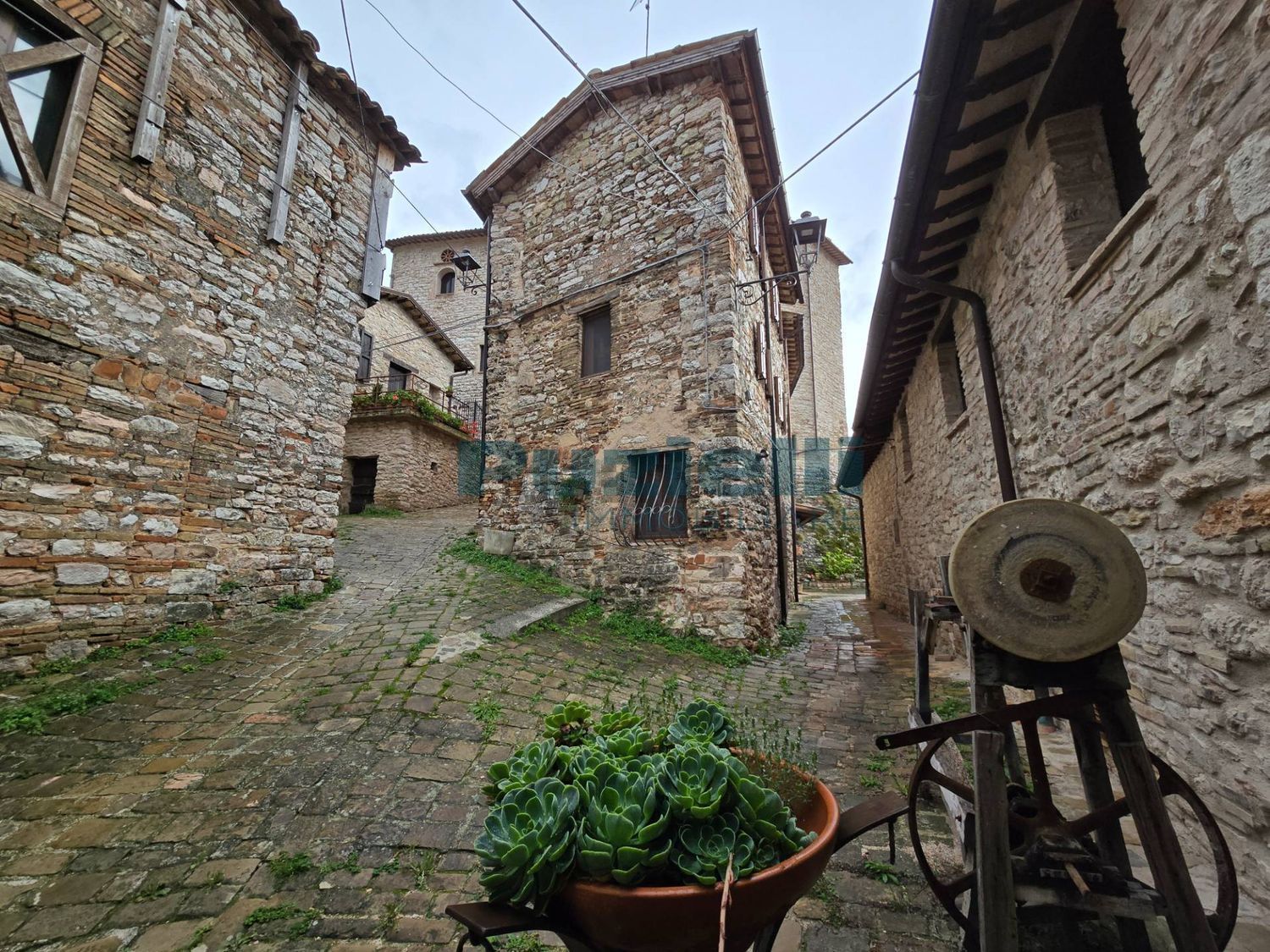 Maison individuelle à Caldarola