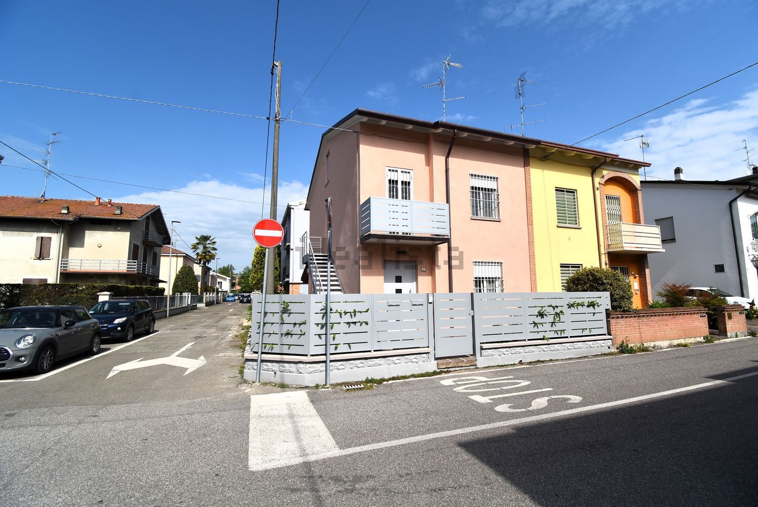Semi-detached house in Guastalla