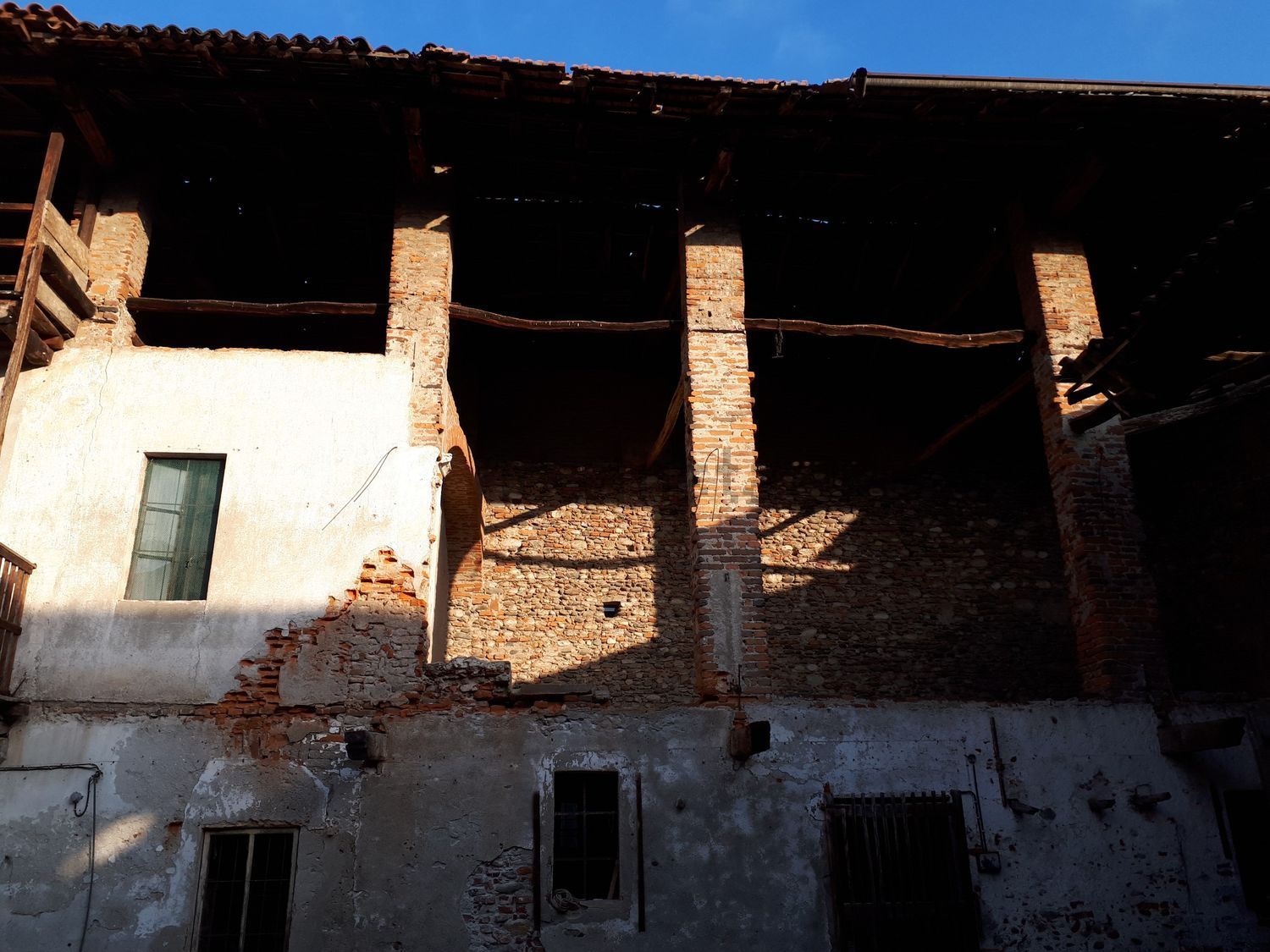 Casa di paese a Lenta