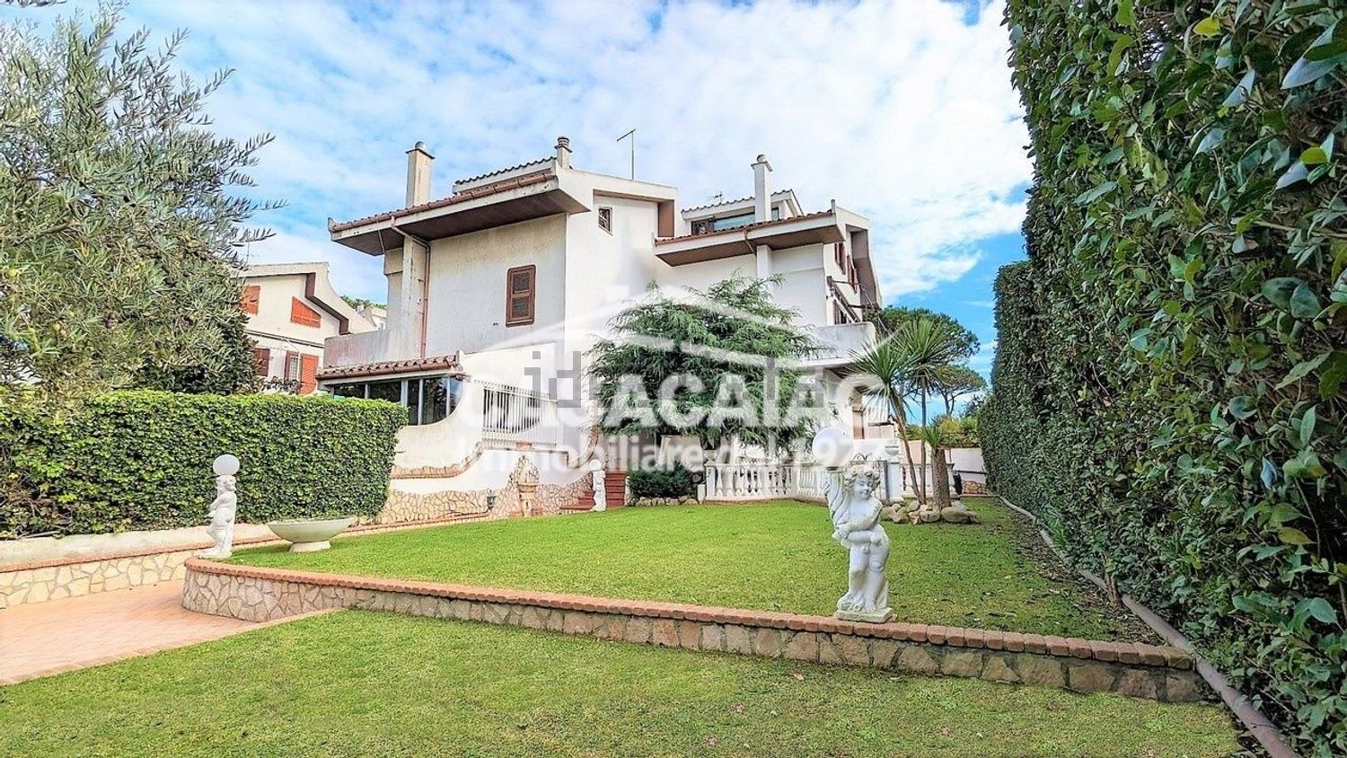 Houses in Infernetto - Casal Palocco - Axa, Roma