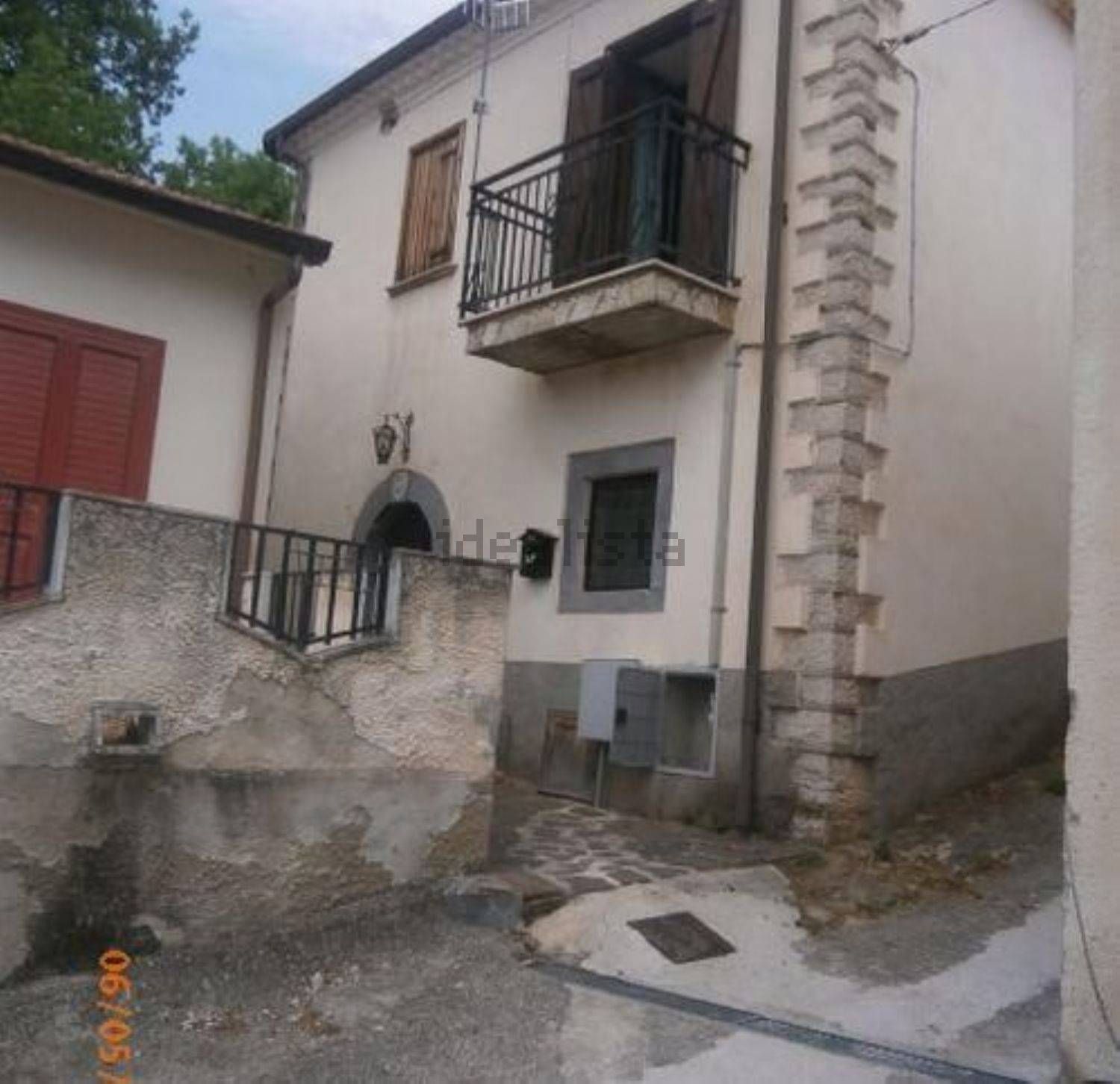 Case e ville a Santa Maria del Molise