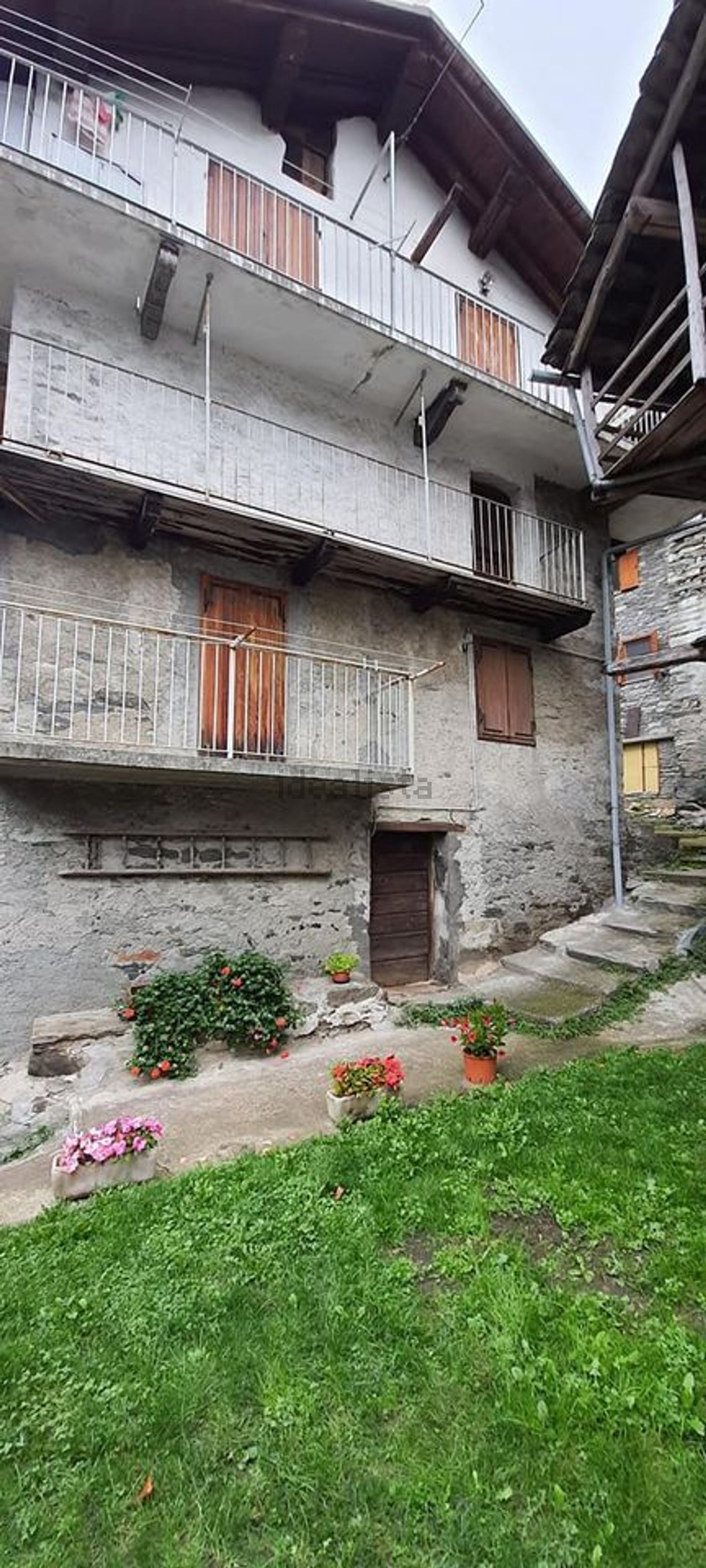 Casa di paese a Pontboset