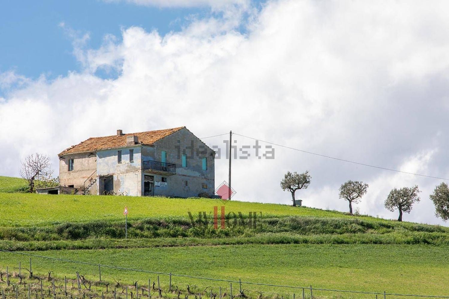 Rustici e casali a Montalto delle Marche