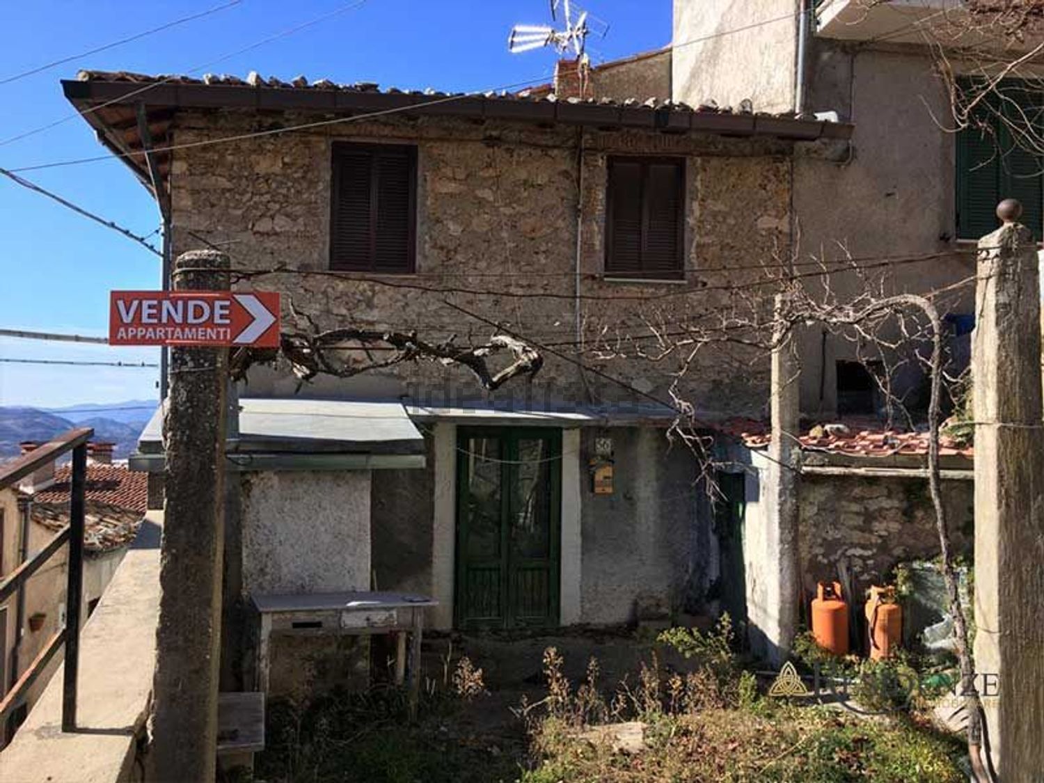 Rustici e casali a Pereto
