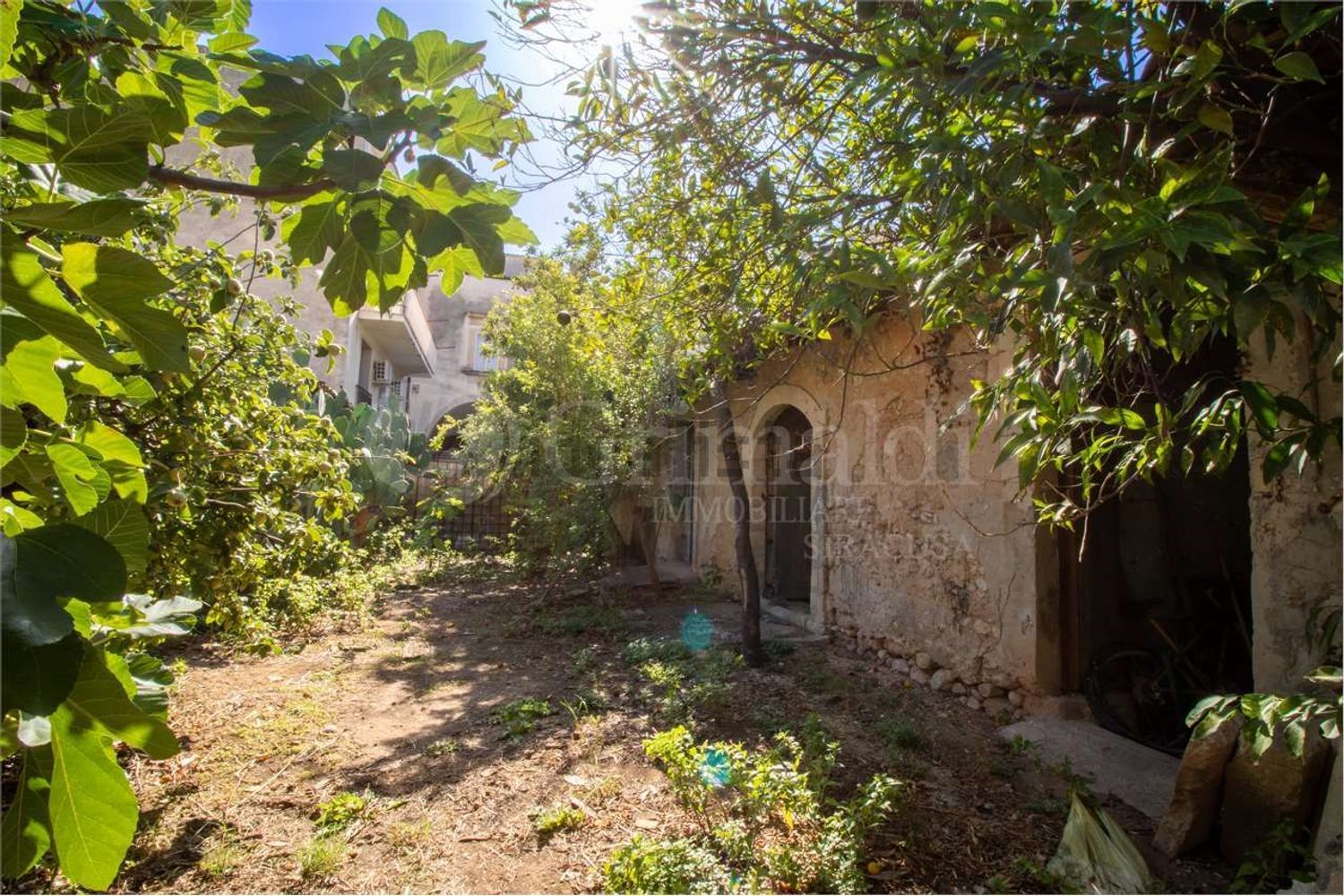 Quintas e casas rústicas em Centro - Lungomare, Avola