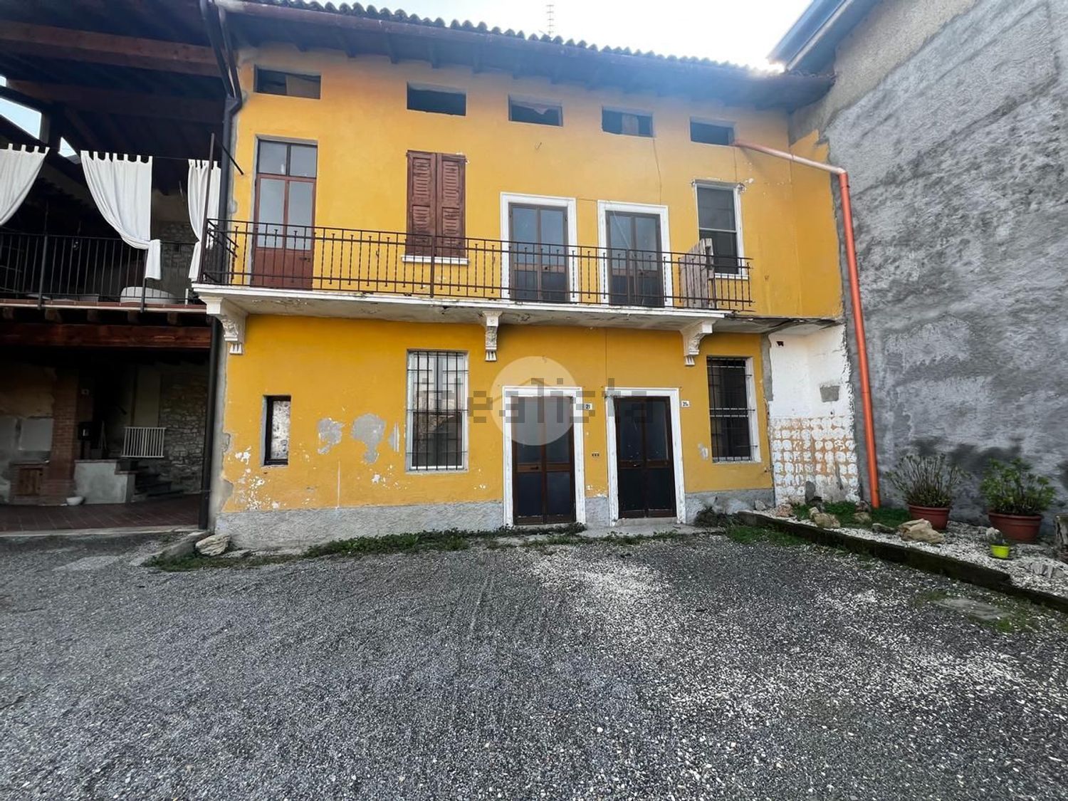 Rustici e casali a Ome