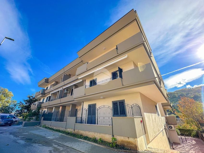 Penthouse for sale in Via Maria Morgante, 12