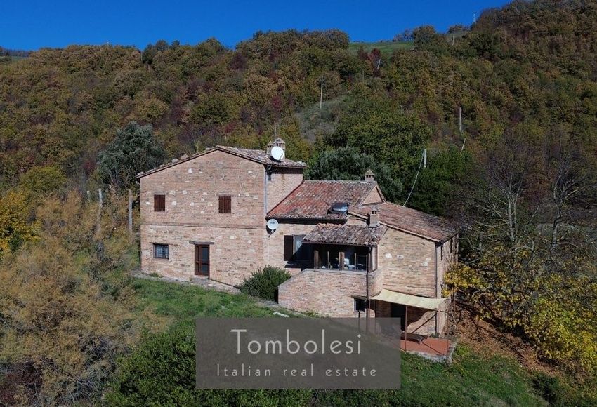 Casale/cascina for sale in Via Bocca Trabaria Sud Nn