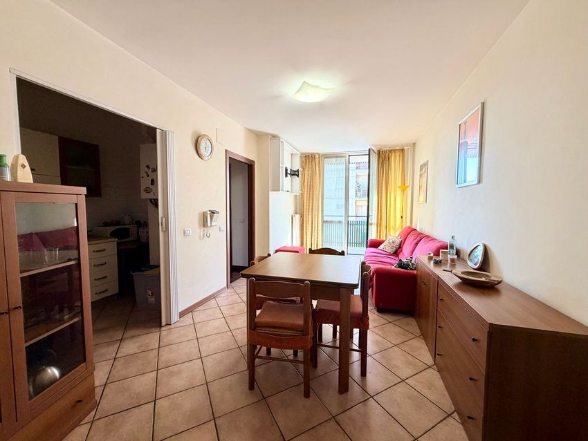 Immagine Sala di trilocale su Via del Macello, 31