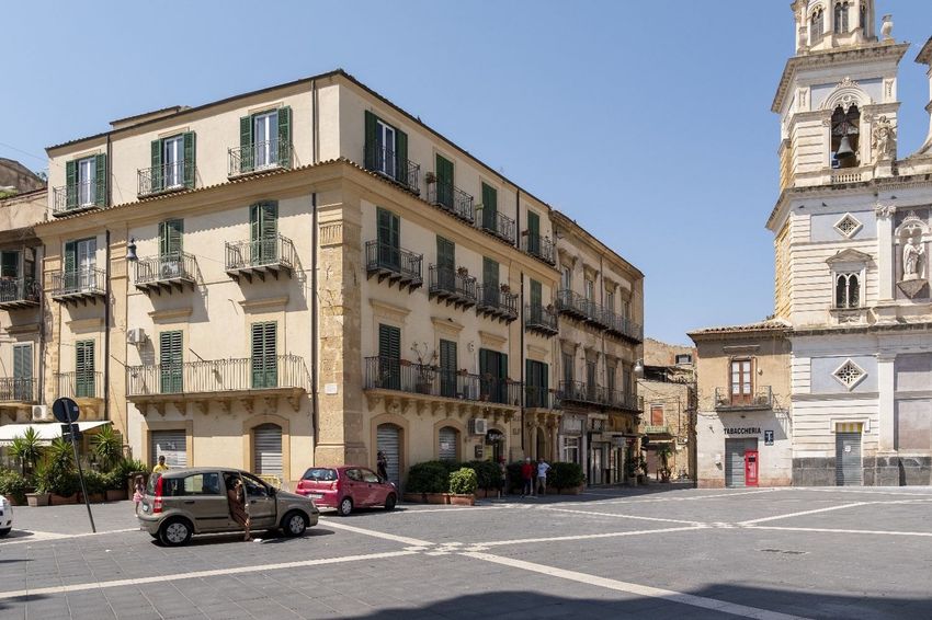 Immagine Vista di camera su Piazza Giuseppe Garibaldi, 11