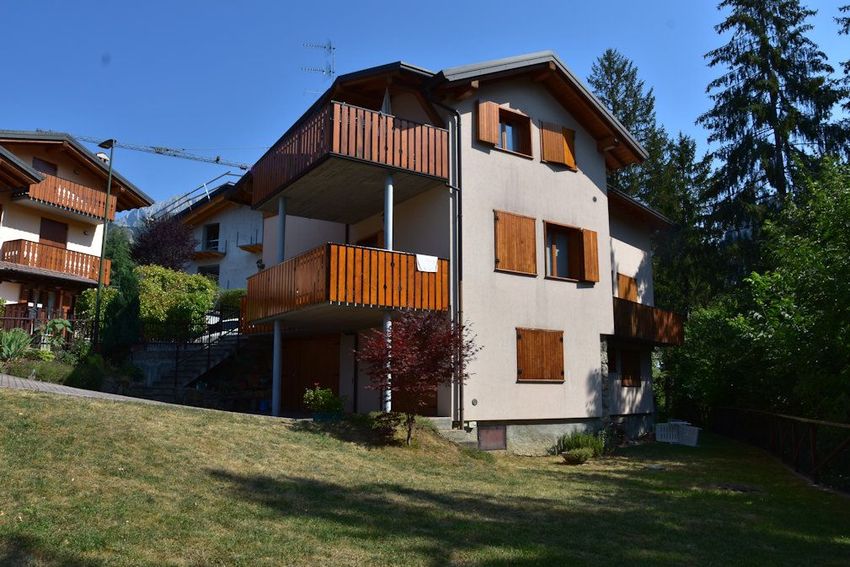4 room flat for sale in Via Santuario Nn