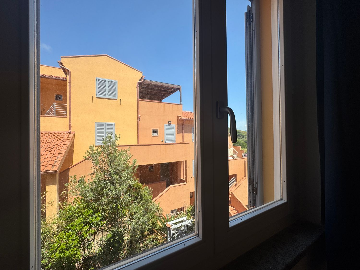 Terrazzo del trilocale in vendita in Via Dei Ginepri, Castiglione della Pescaia. Grosseto Invest di Luigi Ciampi