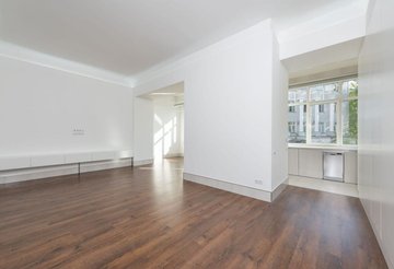 Vendita: villa in Via Frazione Col Di Giove, Muccia, Macerata