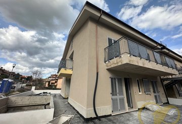 Vendita: appartamento in Via Fonte Del Colle, Muccia, Macerata