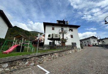 Vendita: appartamento in Via Dante Alighieri, Treppo Carnico